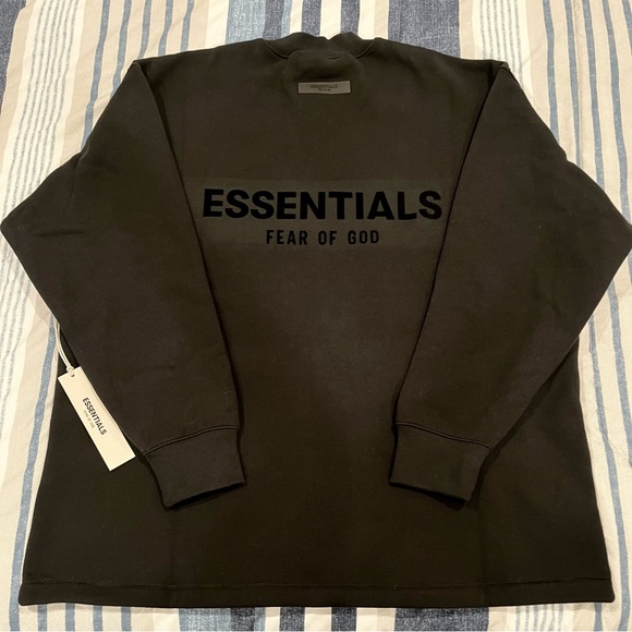 Essentials XS Black Crew Neck
